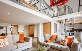 Broadgate Penthouse Apartment